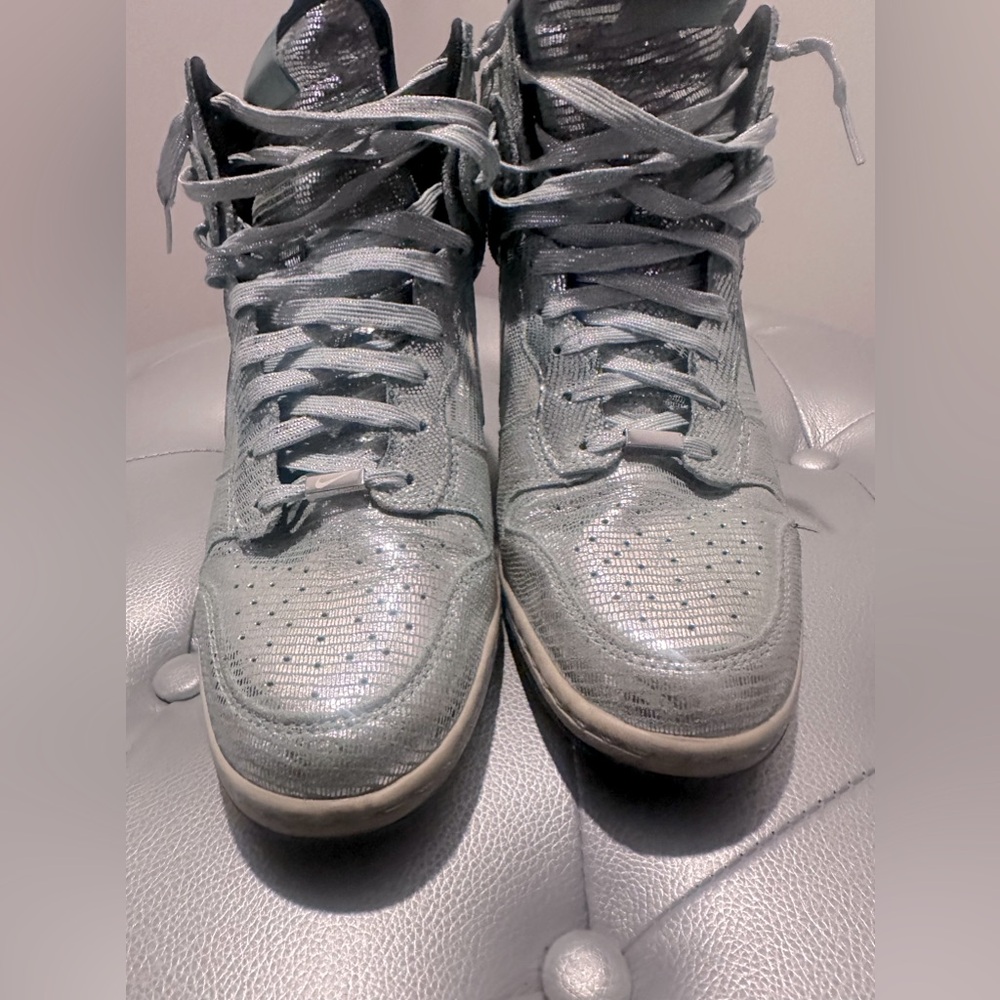 Nike WMNS Dunk SKY HI “Disco Ball” 637991-001 Metallic Silver/Glacier Ice sz 10